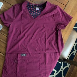 Koi basics scrubs set, wine, small, like new